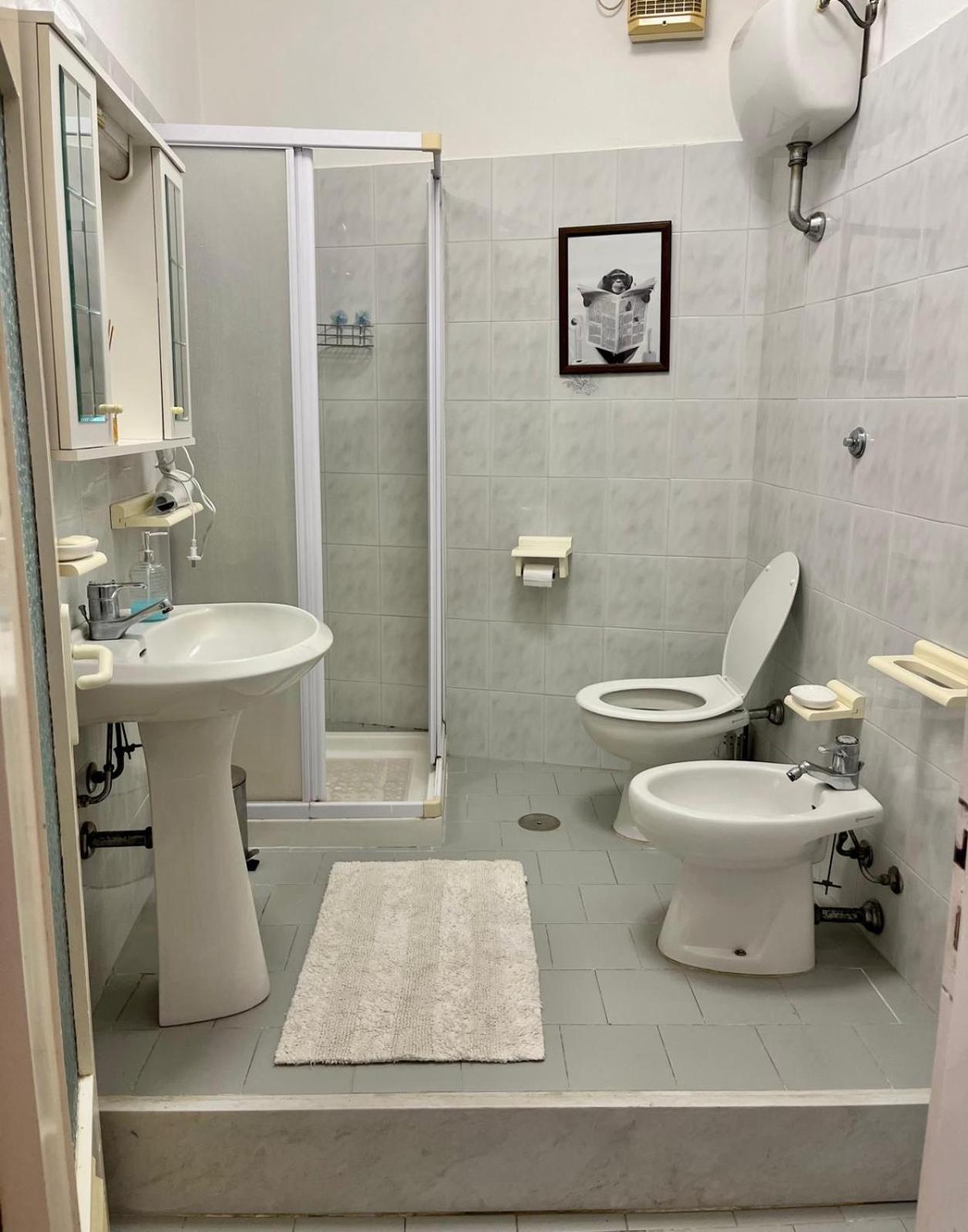 Rooms For Rent Livorno-Center Buitenkant foto